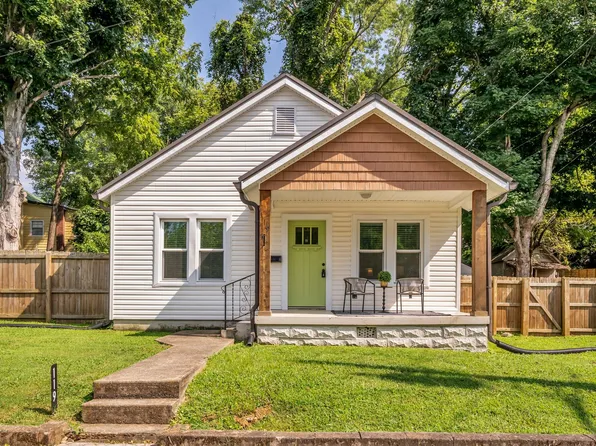 119 Poplar St, Dickson, TN 37055