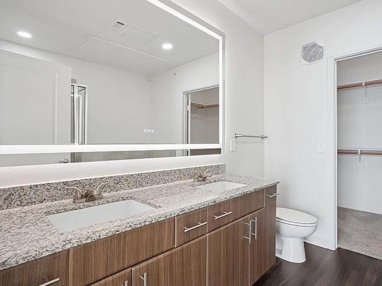801 Lasco — Photo 33