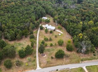 665 Fish Hatchery Ln, Eastaboga, AL 36260