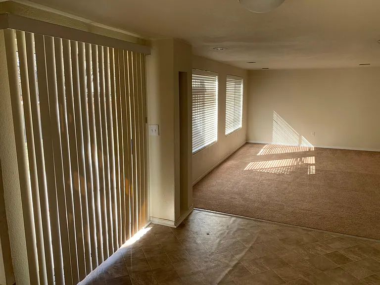 15630 E Dorado Ave — Photo 8