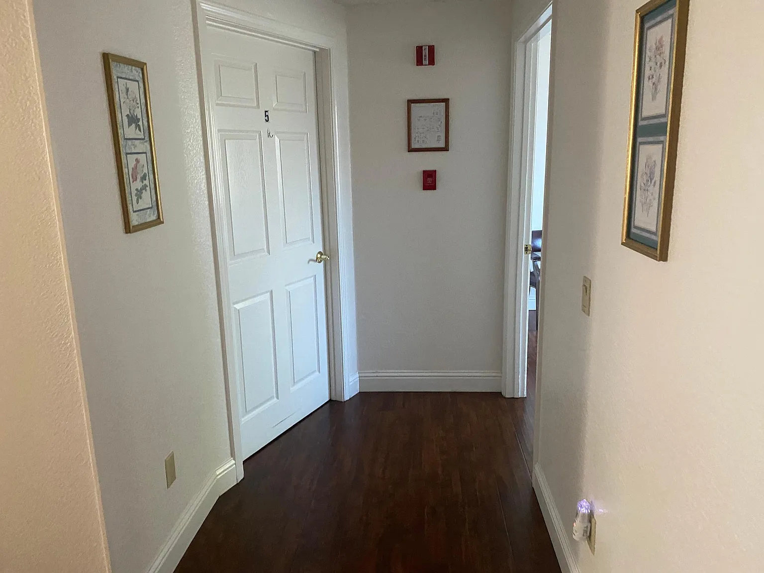 6 bed, 2116 sqft, $4,750 — Photo 4