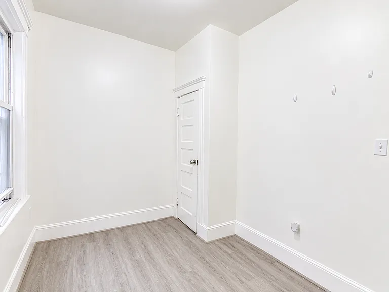 172 Hichborn St #1 — Photo 11