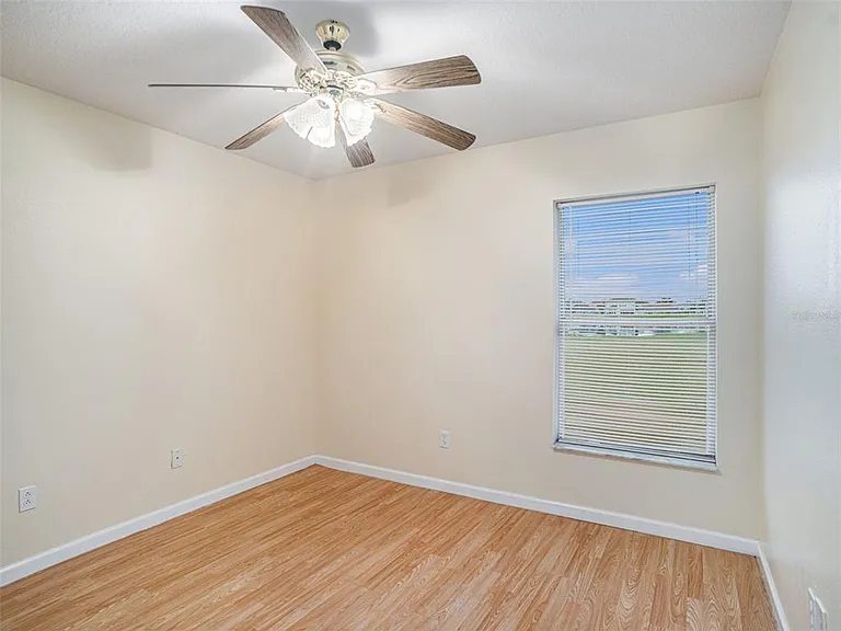 11440 Misty Isle Ln — Photo 17