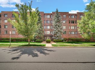 110 S Dunton Ave APT 2E, Arlington Heights, IL 60005