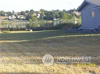 2nd image of 1527 W Lakeside Drive