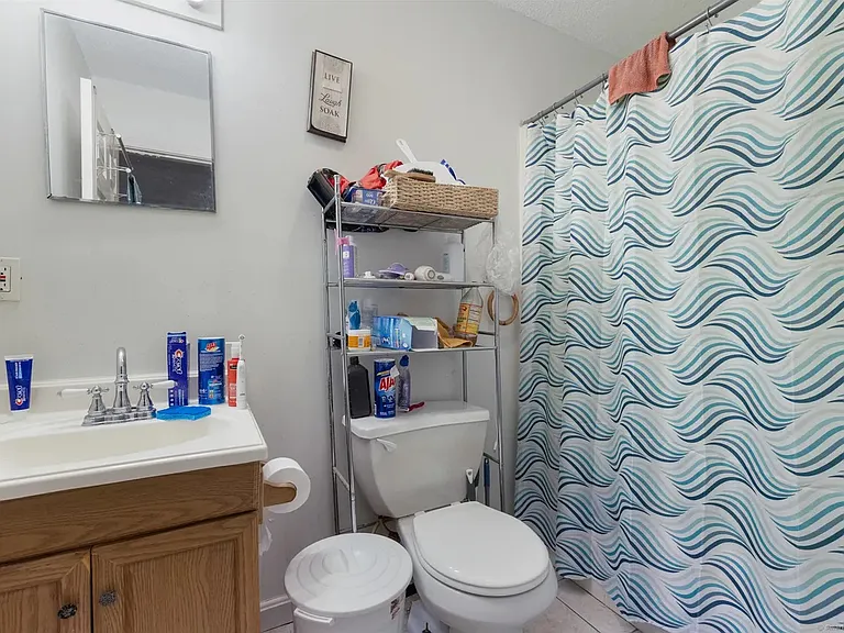 24 Florence St #2 — Photo 15