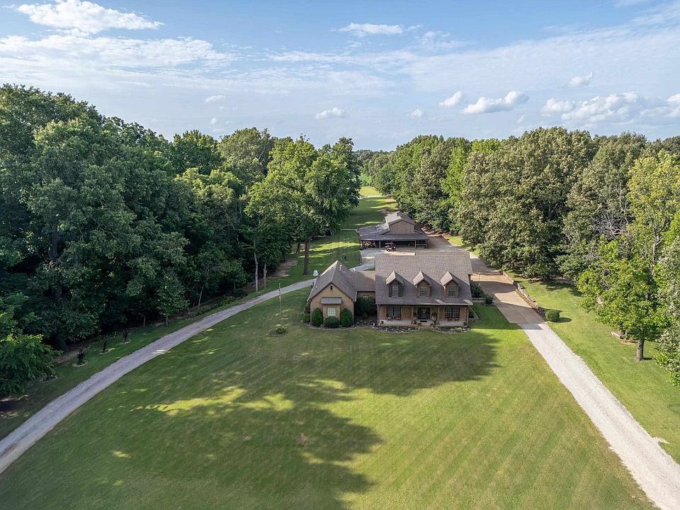 1st image of 584 Barnett Hall Rd