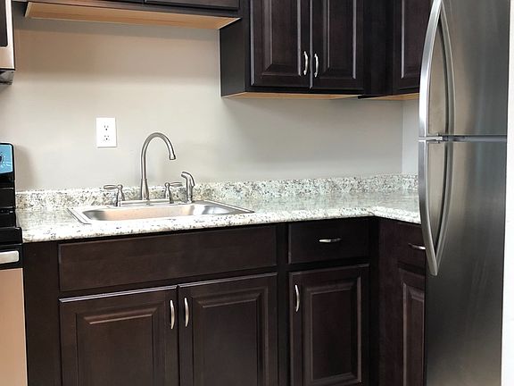 2nd image of 412 Euclid Ave #18485295