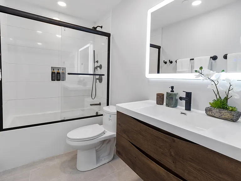 190 Salem St #4 — Photo 14
