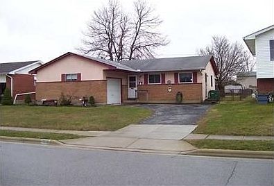 2nd image of 825 Brookdale Dr