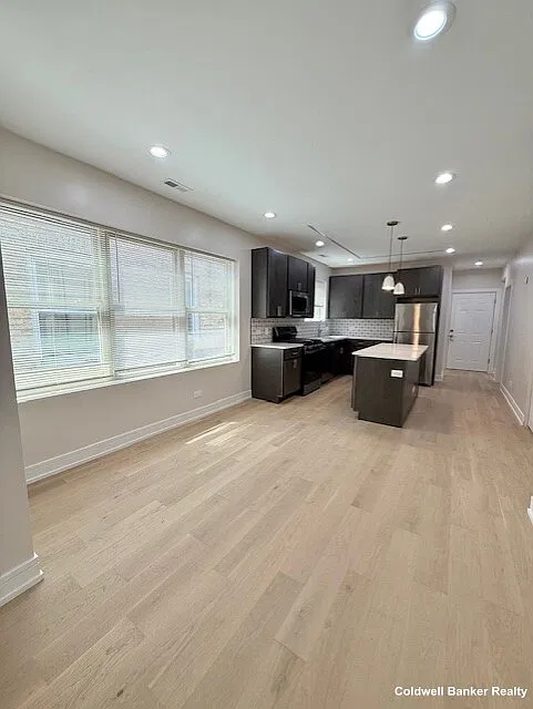 3 bed, 2.0 bath, 1500 sqft, $2,650 — Photo 4