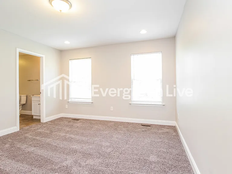 195 Beverly Ln — Photo 5
