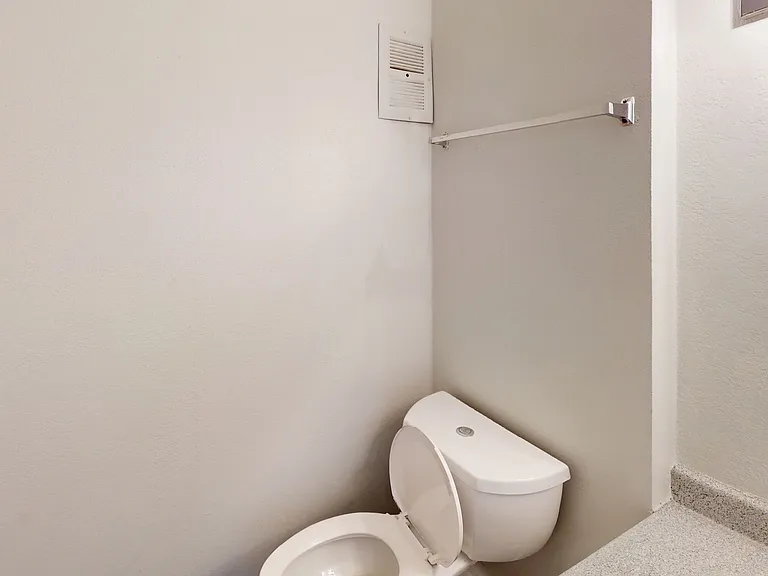 Crystal Grove Townhomes LLC — Photo 23