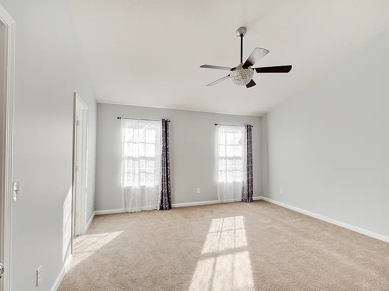 9465 Tanhurst Dr — Photo 11