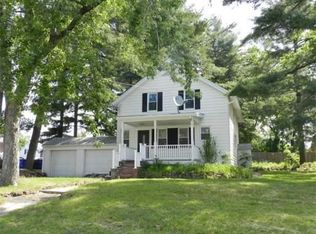 105 Saint James Cir, Springfield, MA 01104