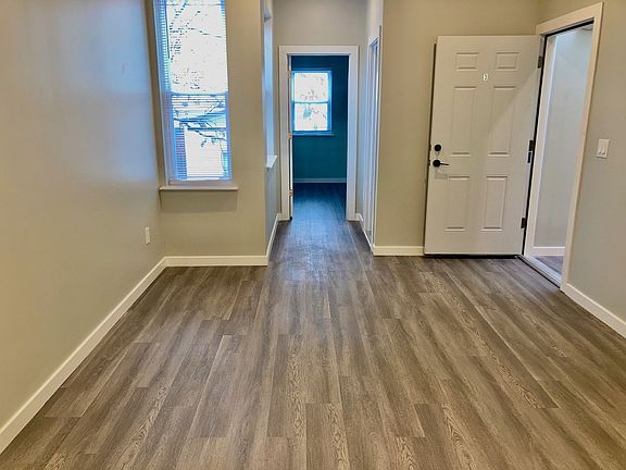 5th image of 5813 Cedar Ave #3