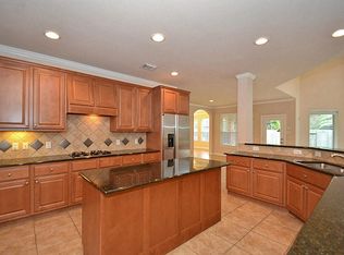 1914 Crimson Berry Trl, Kingwood, TX 77345
