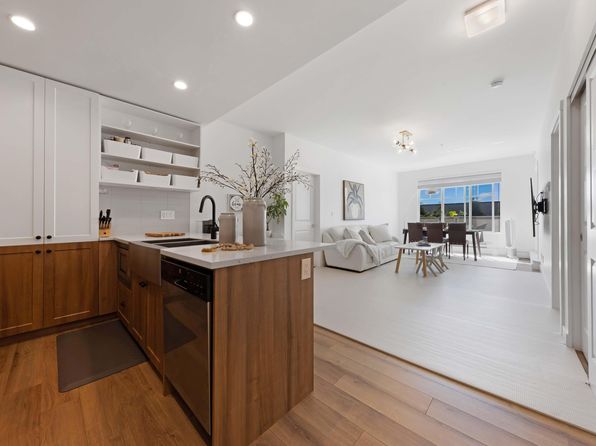 20487 65th Ave #B213, Langley, BC V2Y 3K6