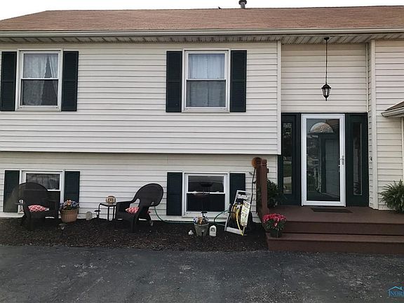 2nd image of 26261 Oak Meadow Dr W
