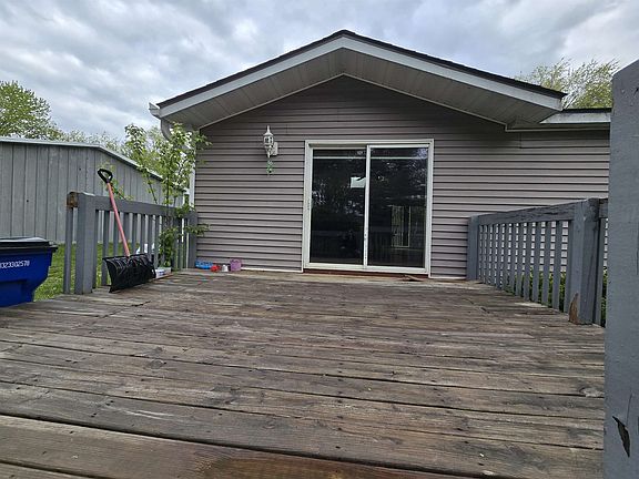 3rd image of 625 N Semrow Rd