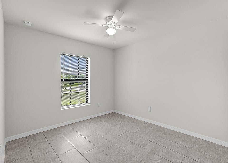 1st image of 3910 SW 15th Pl