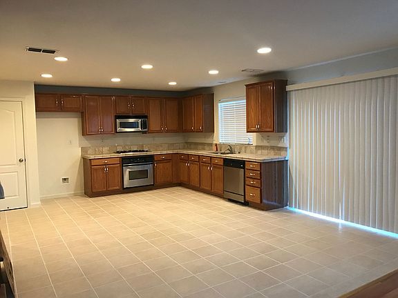 5th image of 1301 Paddington Way