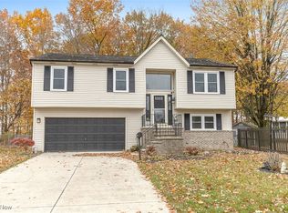 19631 Thornridge Ave, Cleveland, OH