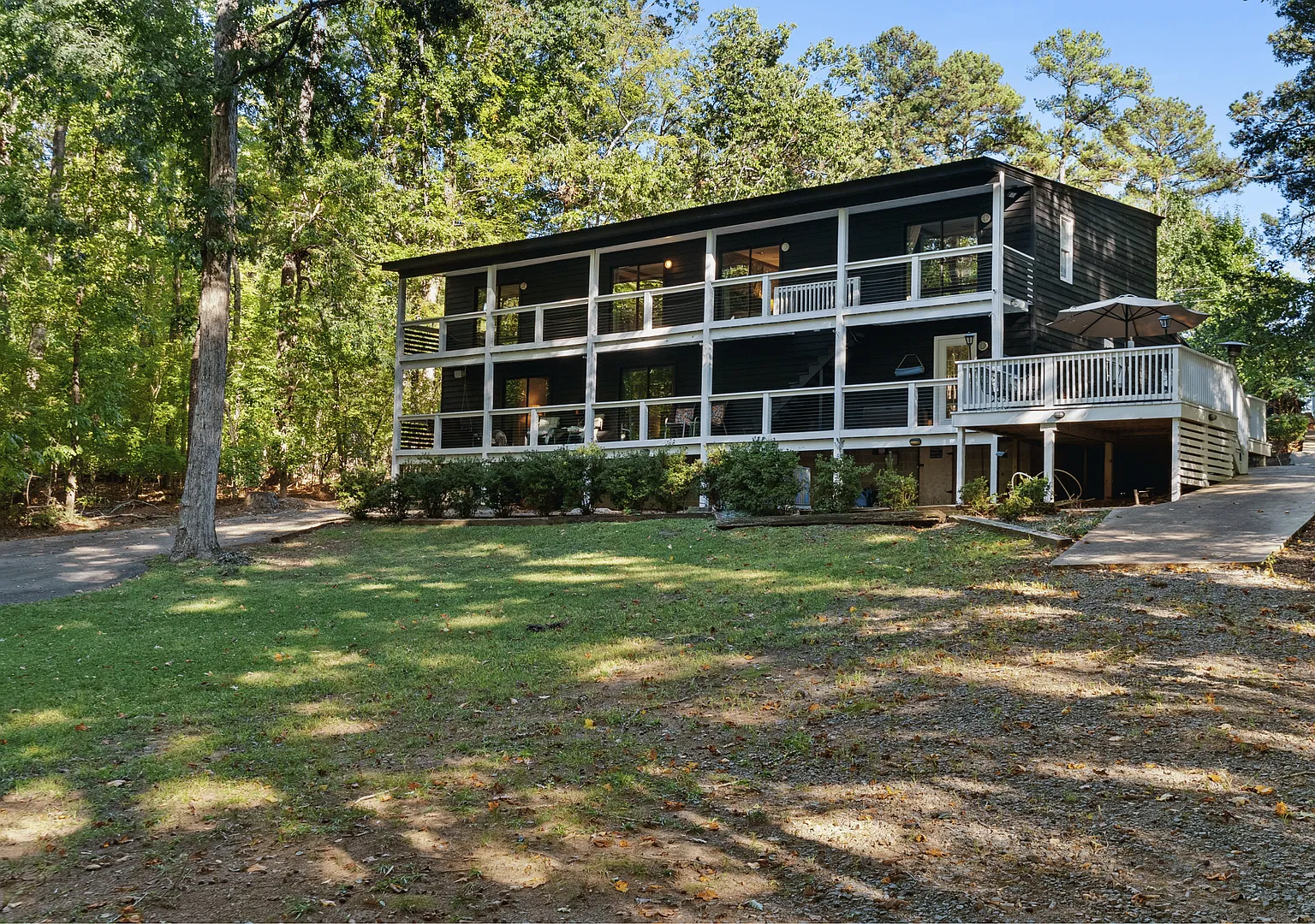 Enjoy waterfront living at 218 Club Drive in Littleton, NC! — Photo 1