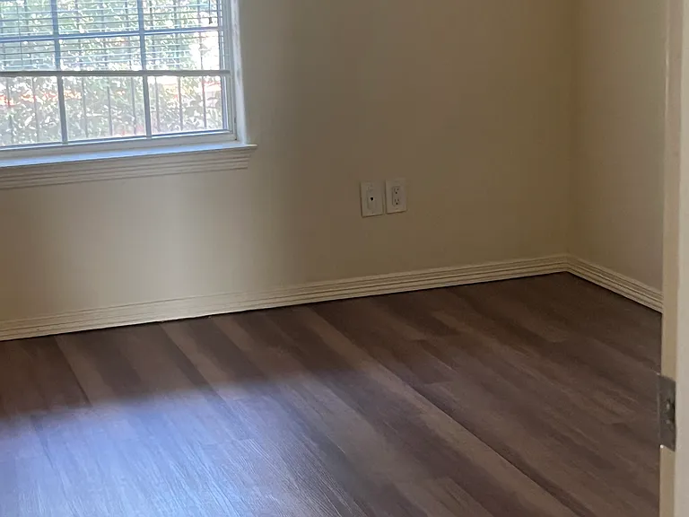 R & N PROPERTIES LLC — Photo 16