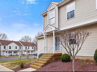 35 Marjorie Ln, Manchester, CT 06042