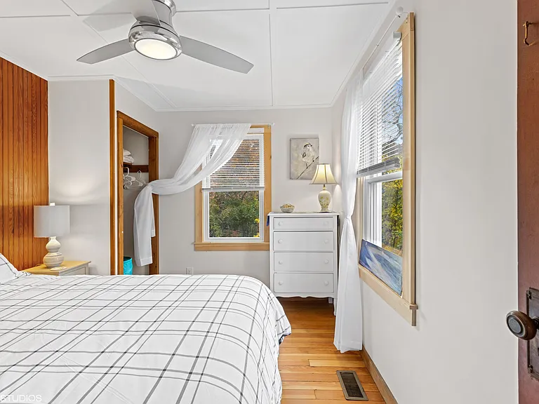 24 Cliff Way — Photo 15