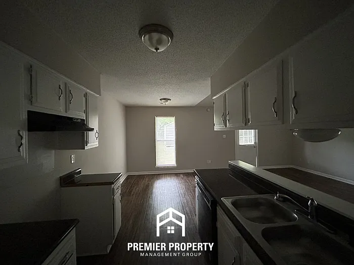 3780 Southbrook Dr — Photo 5