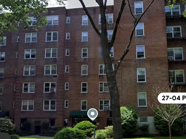 27-04 Parsons Blvd #2G, Flushing, NY 11354