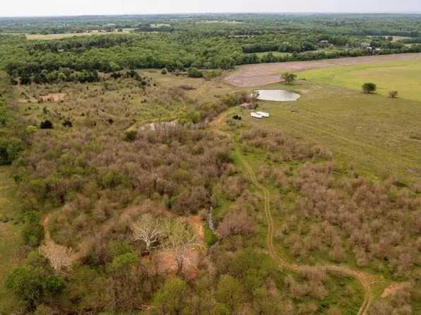 W 379th St, Lane, KS 66042