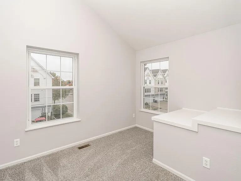 1151 SE Village View Ln — Photo 15