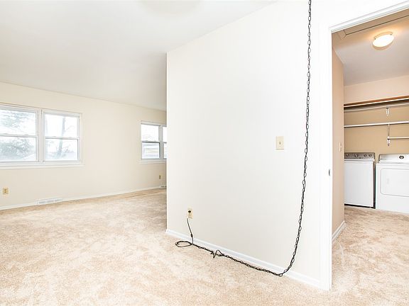 4th image of 21 Chadwyck Sq