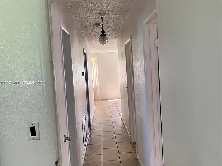 4501 SW 25th St — Photo 15