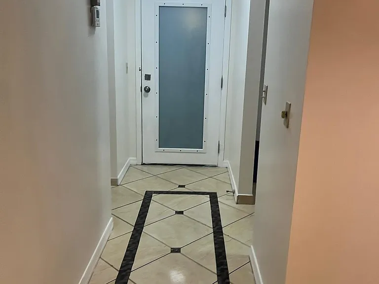 2900 NW 47th Ter #105B — Photo 4