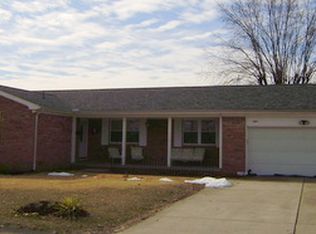 8 Wakefield Rd, Point Pleasant, WV 25550