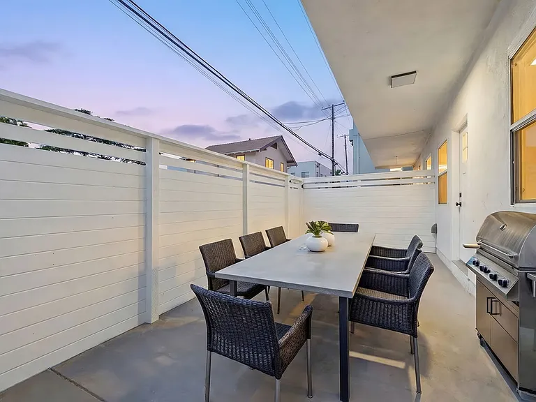 3020 E 3rd St #15 — Photo 5