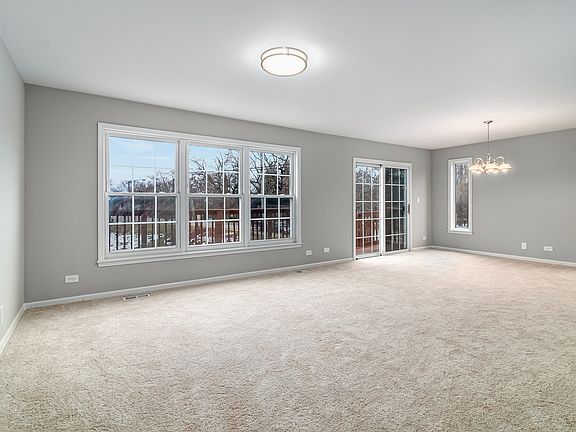 2nd image of 1001 E Wilson Ave