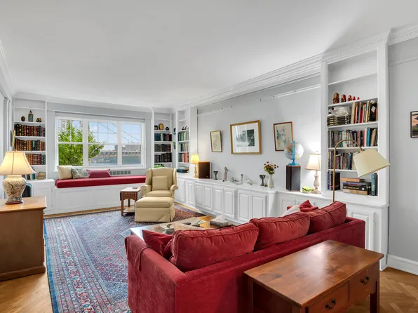 140 Cabrini Boulevard image 1 of 21