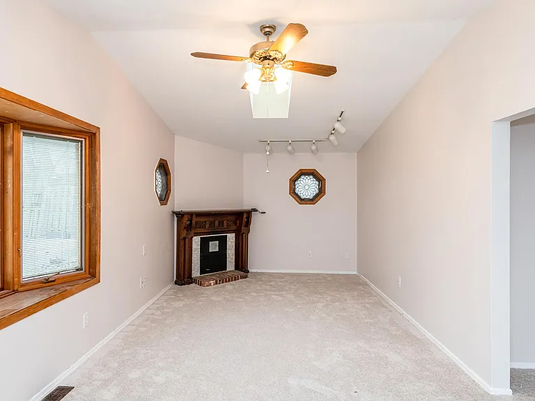 6757 Summerdale Dr — Photo 21