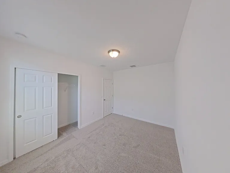 2404 White Tail St — Photo 7