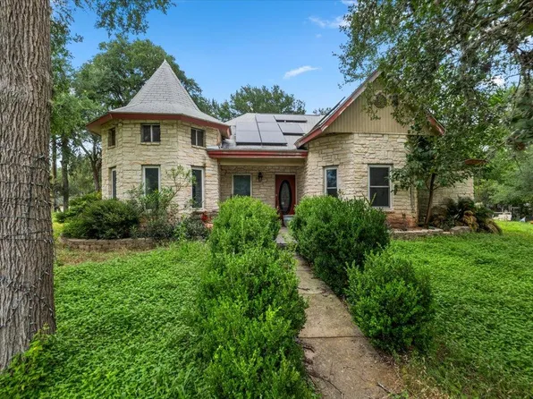 112 Rock Point Dr, Del Valle, TX 78617