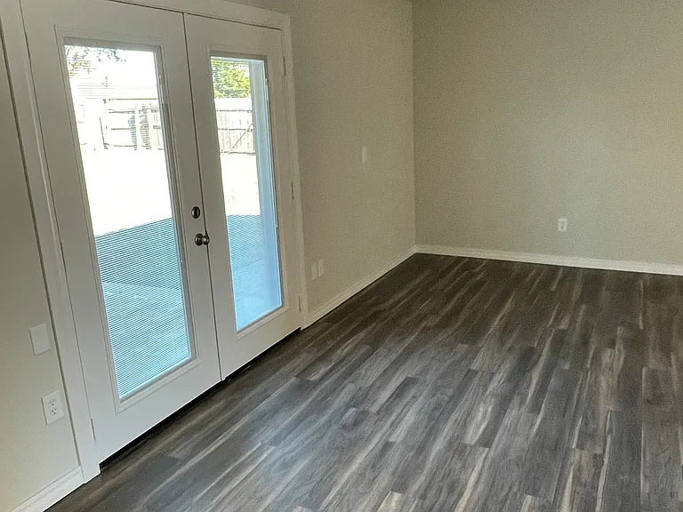 909 Tyler Ave NW — Photo 14