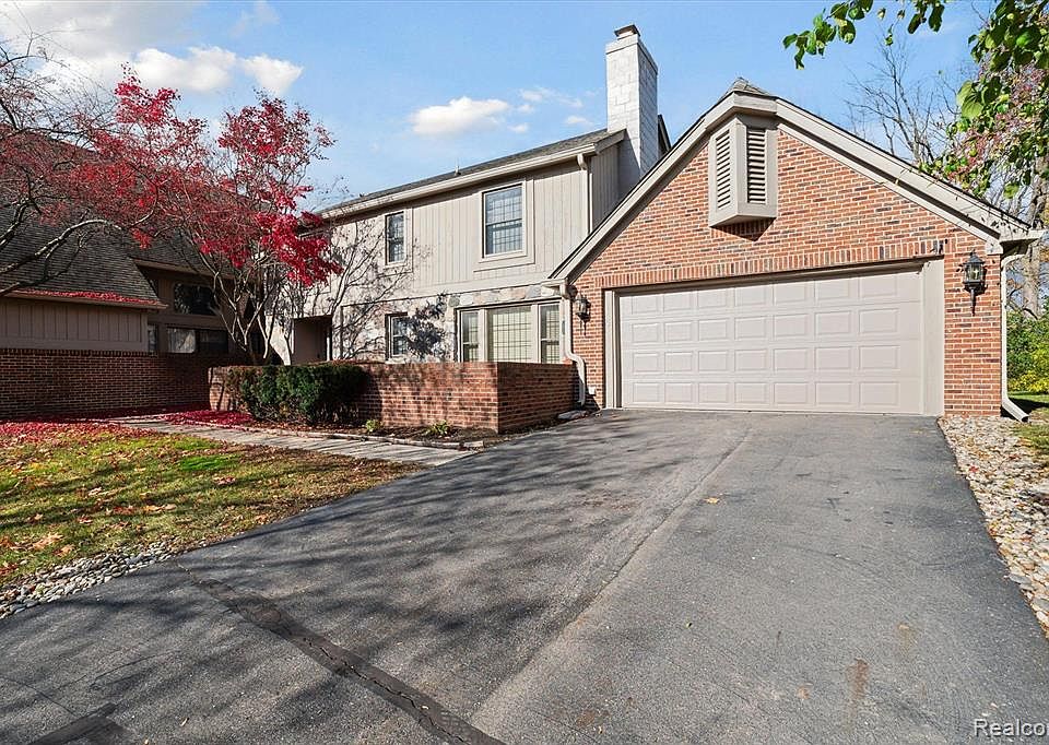 1180 Stonecrest Dr 1, Bloomfield Hills, MI 48302 MLS 20230092995