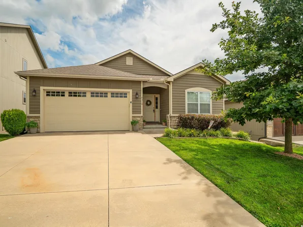 6319 Steeple Chase Dr, Lawrence, KS 66049