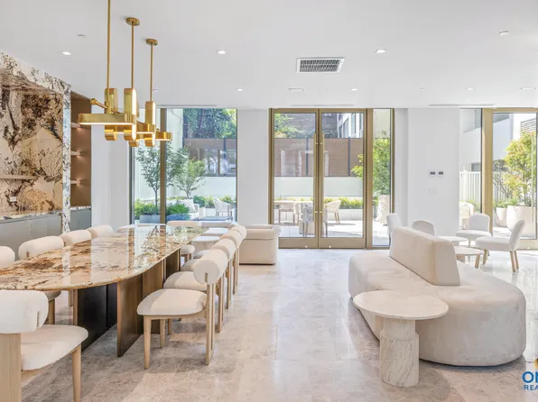 250 East 25th Street image 14 of 26