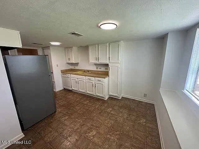 342 Lakebend Dr — Photo 7